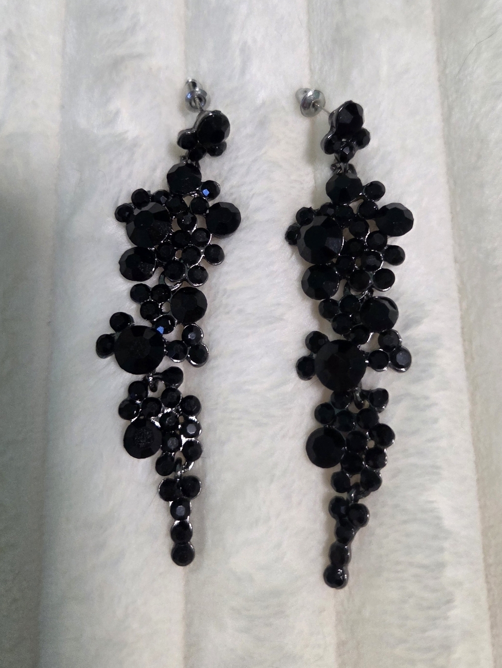Black Sparkly Earrings